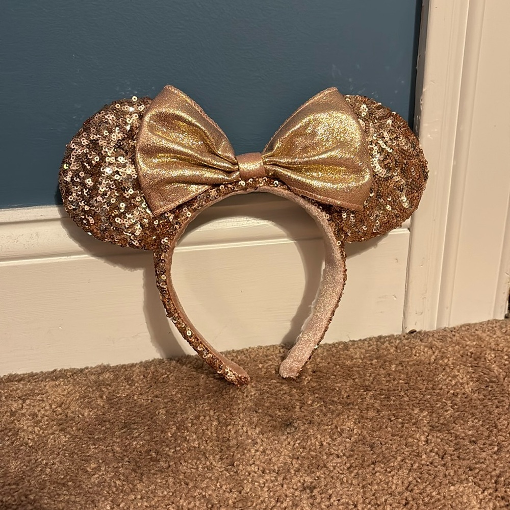 Minnie Mouse headband